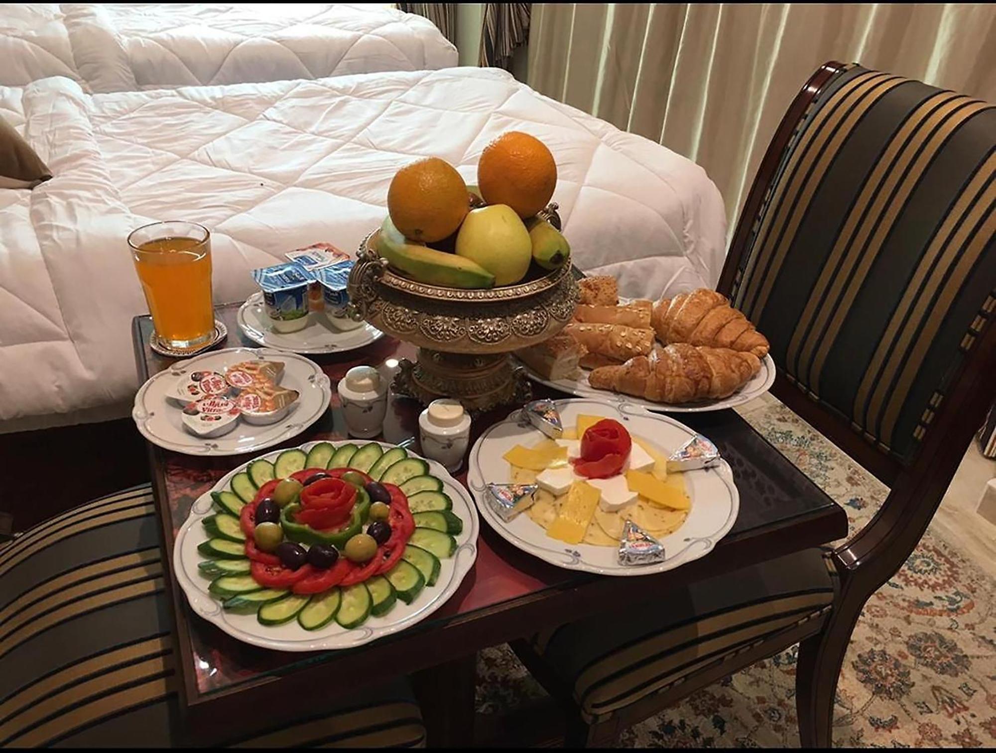 Flower Pyramids Inn Kafrat al Jabal Екстер'єр фото