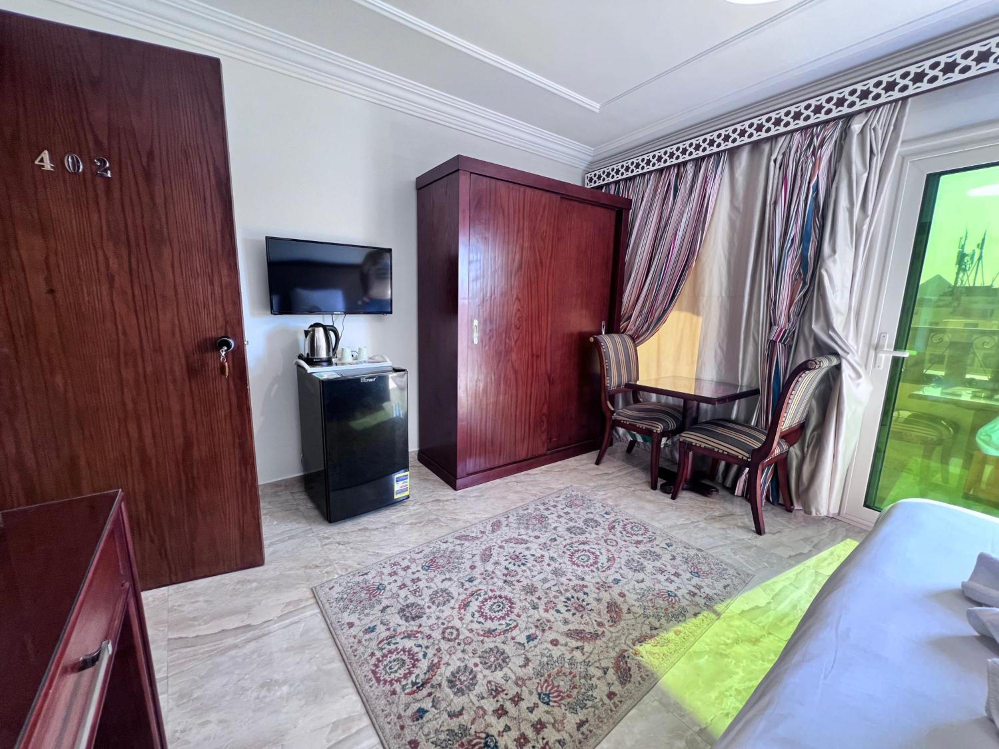 Flower Pyramids Inn Kafrat al Jabal Екстер'єр фото