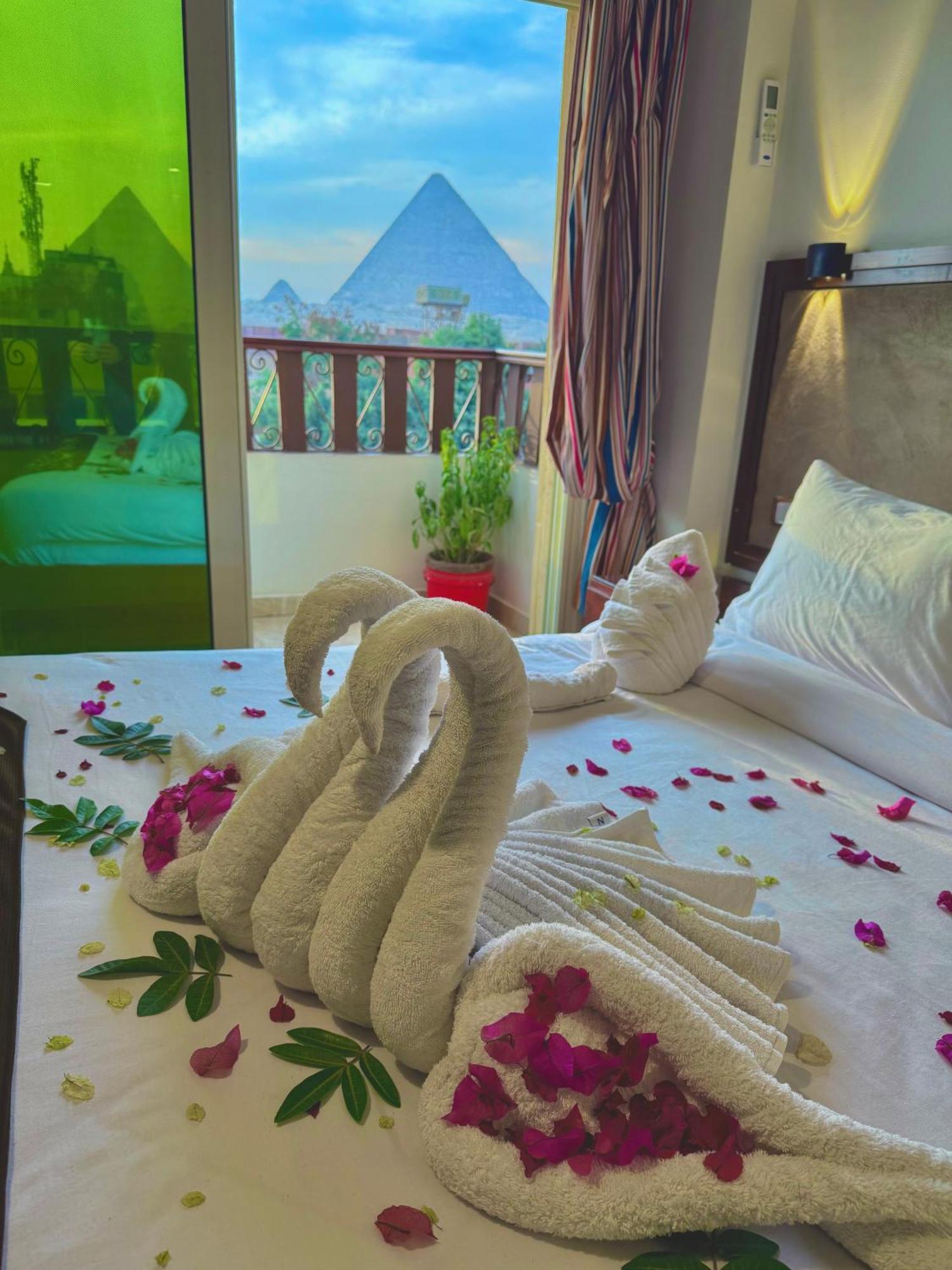 Flower Pyramids Inn Kafrat al Jabal Екстер'єр фото