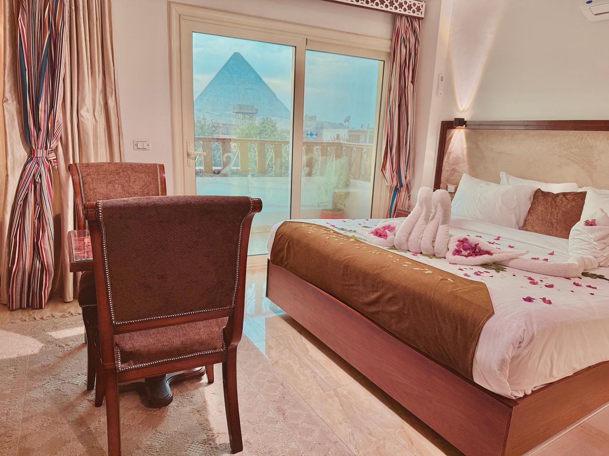 Flower Pyramids Inn Kafrat al Jabal Екстер'єр фото