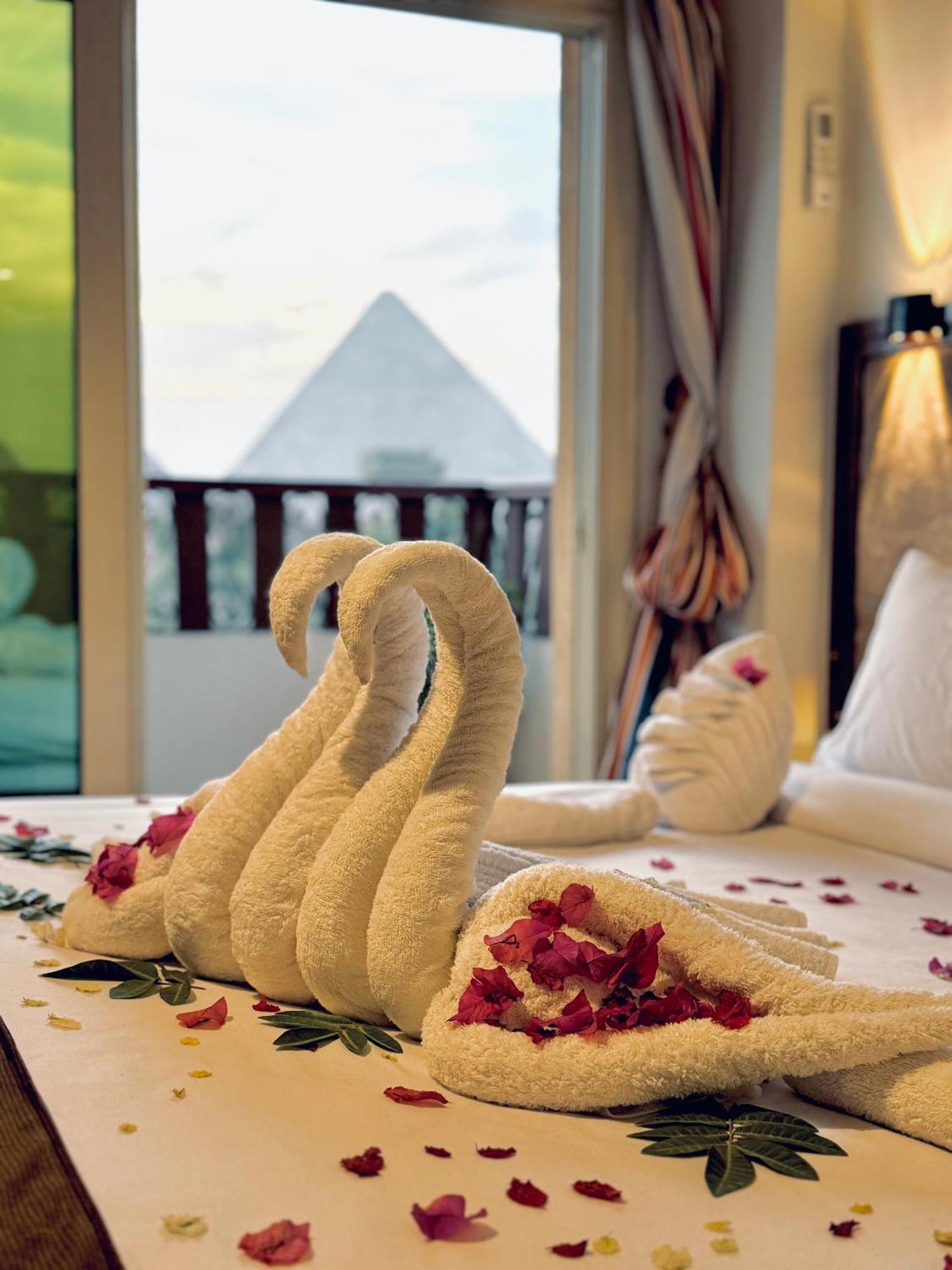 Flower Pyramids Inn Kafrat al Jabal Екстер'єр фото