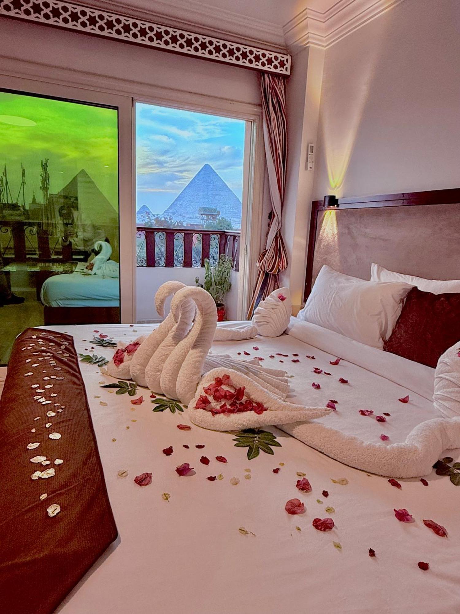 Flower Pyramids Inn Kafrat al Jabal Екстер'єр фото